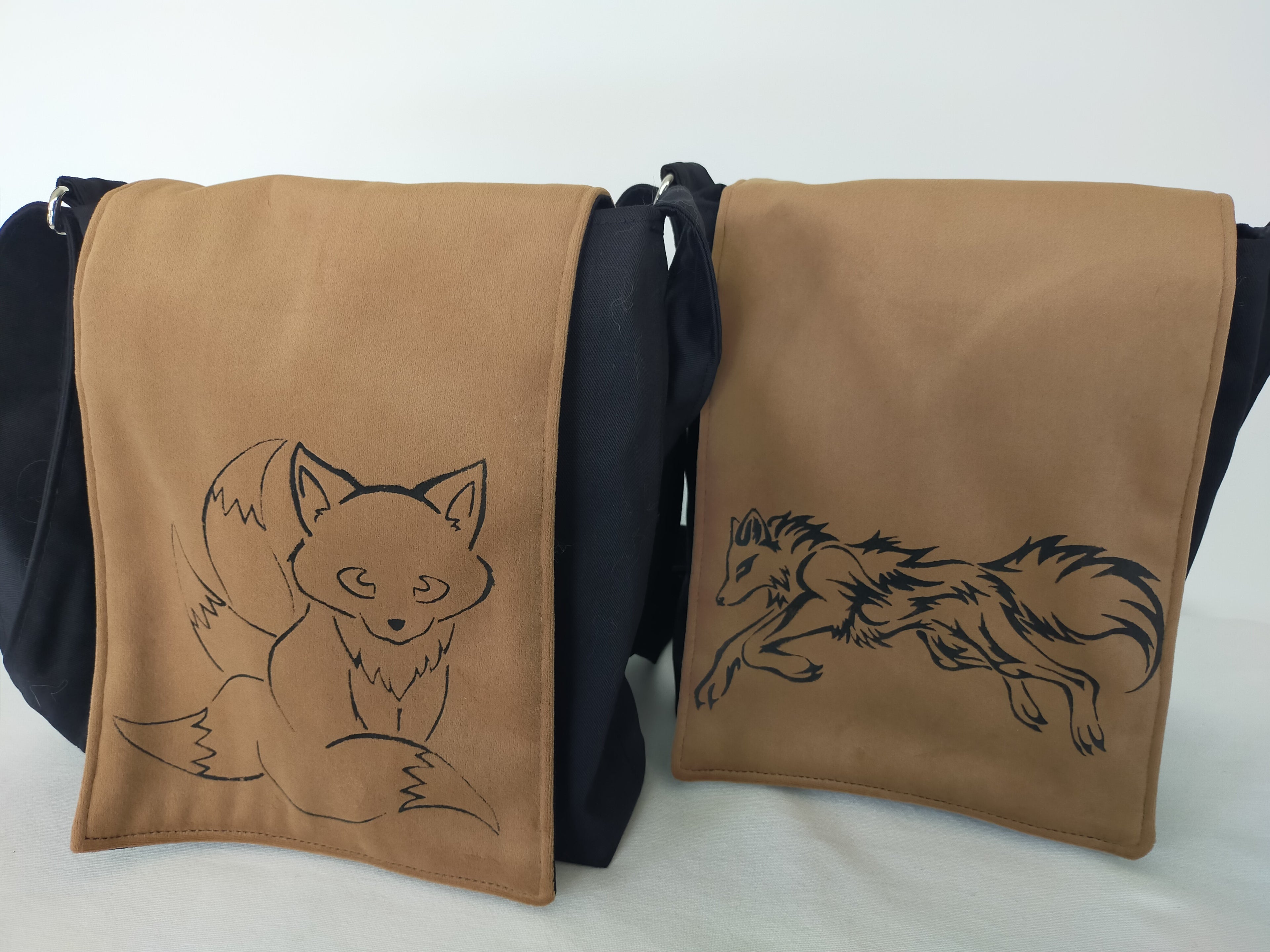 Sacoche Loup Orion Couleur camel