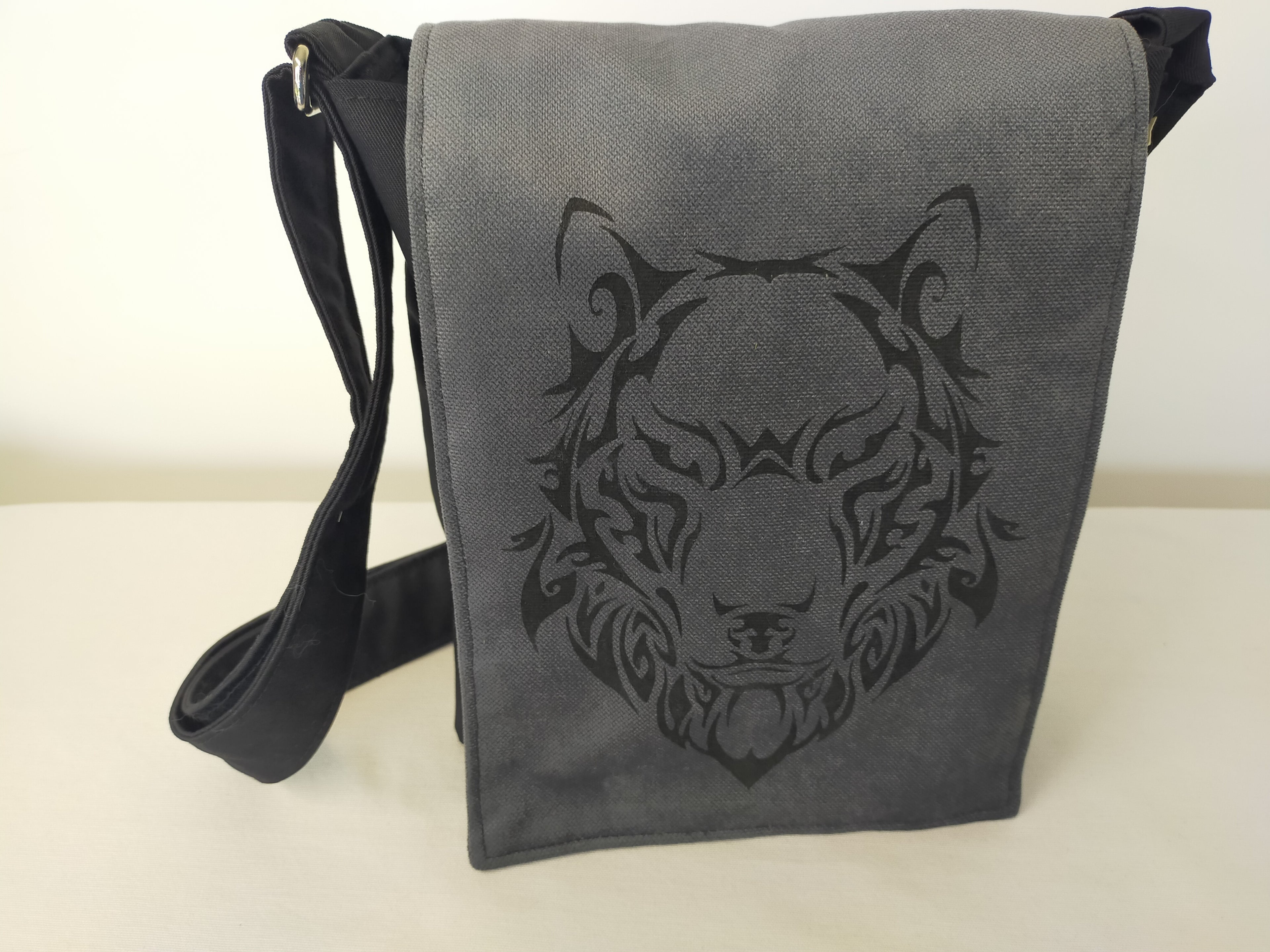 Sacoche Loup Alfa Couleur gris Anthracite